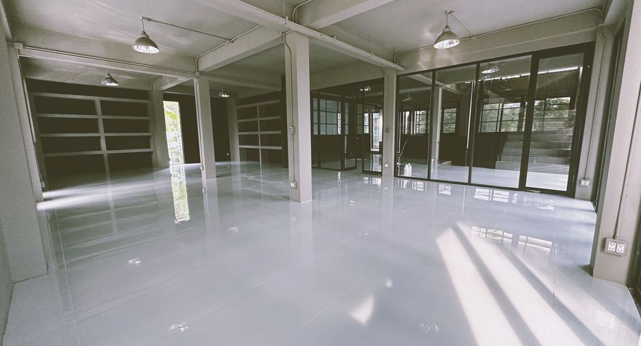 For rent 4 bedrooms office in Chatuchak, Bangkok