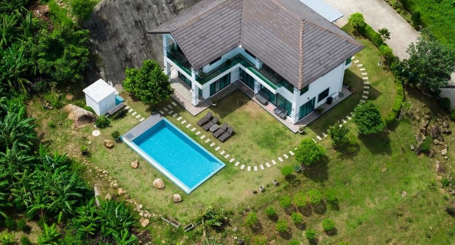 Villa en venta de 4 habitaciones en Mueang Phuket, Phuket