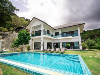 Villa en venta de 4 habitaciones en Mueang Phuket, Phuket