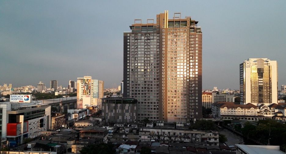 For rent 1 bed condo in Watthana, Bangkok