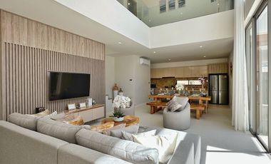 For sale 3 bedrooms villa in Thalang, Phuket