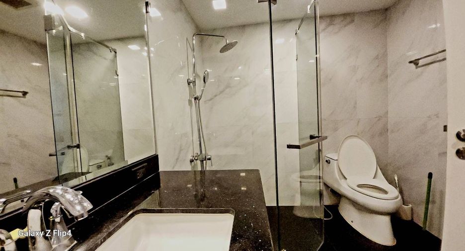 For rent 1 bed condo in Bang Rak, Bangkok