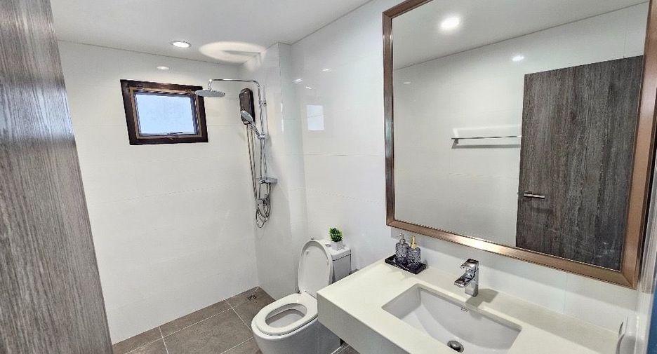 For rent 4 bedrooms house in Prawet, Bangkok
