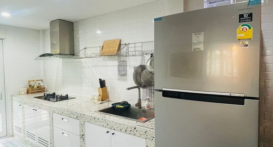 For rent 2 bedrooms house in Prawet, Bangkok