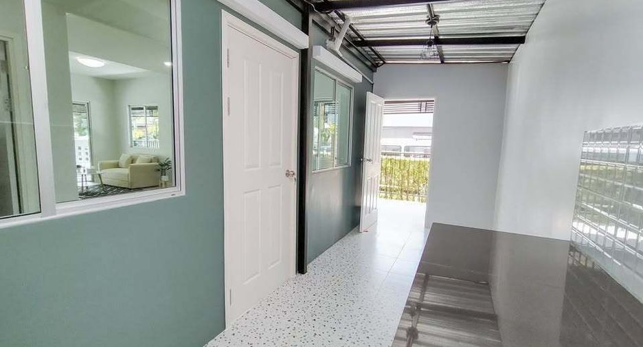 For sale 2 bedrooms townhouse in Bang Phli, Samut Prakan