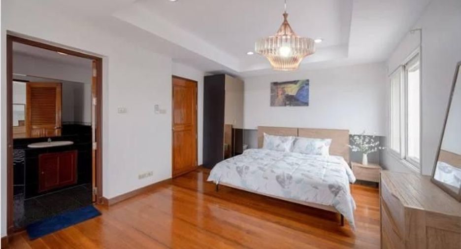 Villa en alquiler de 6 habitaciones en Chatuchak, Bangkok