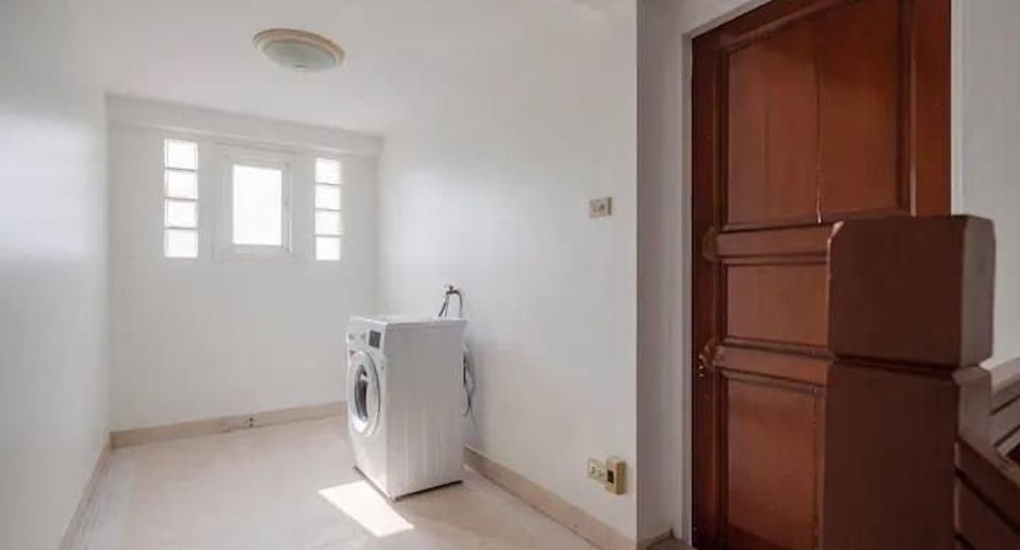 Villa en alquiler de 6 habitaciones en Chatuchak, Bangkok