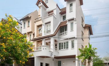 Villa zur Miete mit 6 Zimmer in Chatuchak, Bangkok