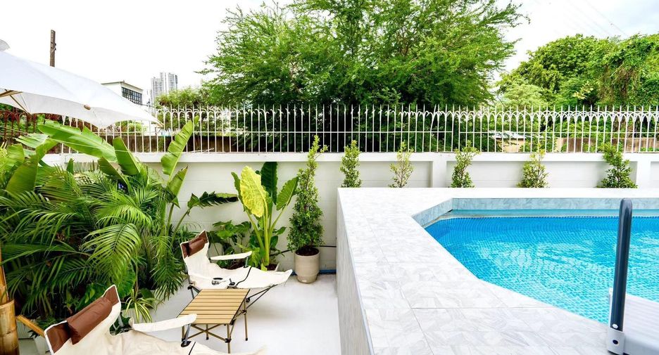 Villa en alquiler de 6 habitaciones en Chatuchak, Bangkok