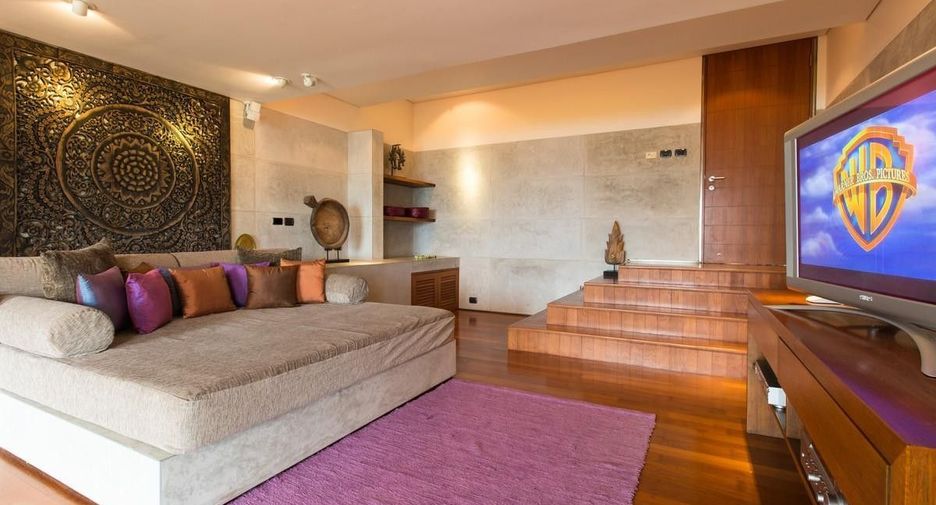 For sale 4 bedrooms villa in Kathu, Phuket