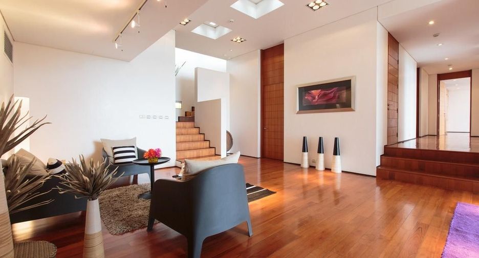 For sale 4 bedrooms villa in Kathu, Phuket