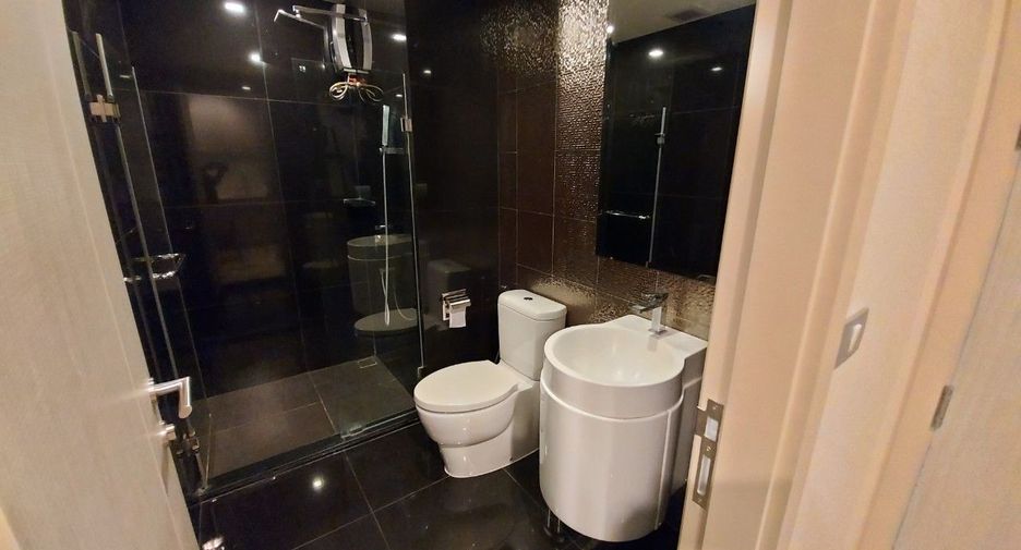 For rent and for sale 2 bedrooms condo in Khlong Toei, Bangkok