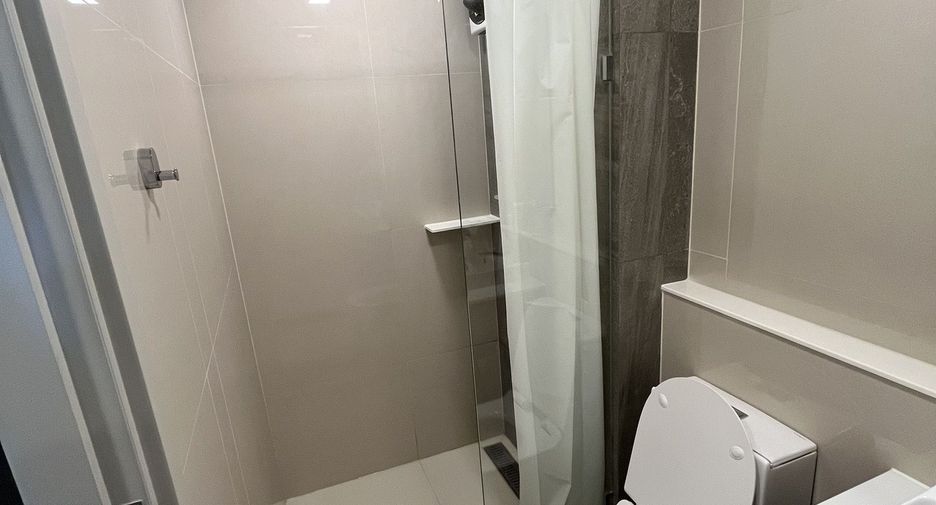 For sale and for rent 2 bedrooms condo in Phra Khanong, Bangkok