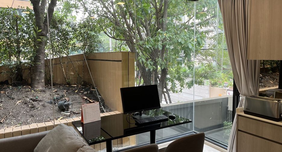 For sale and for rent 2 bedrooms condo in Phra Khanong, Bangkok