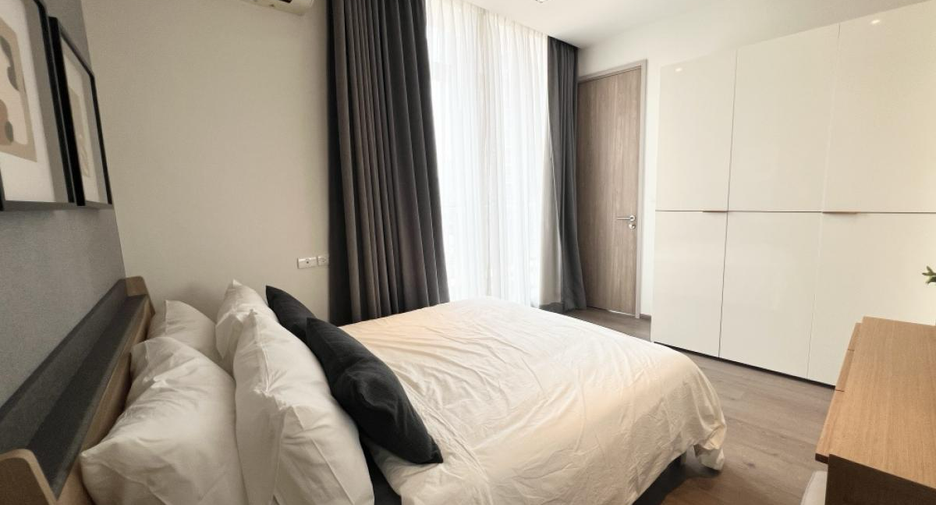 For sale 2 bedrooms condo in Khlong Toei, Bangkok