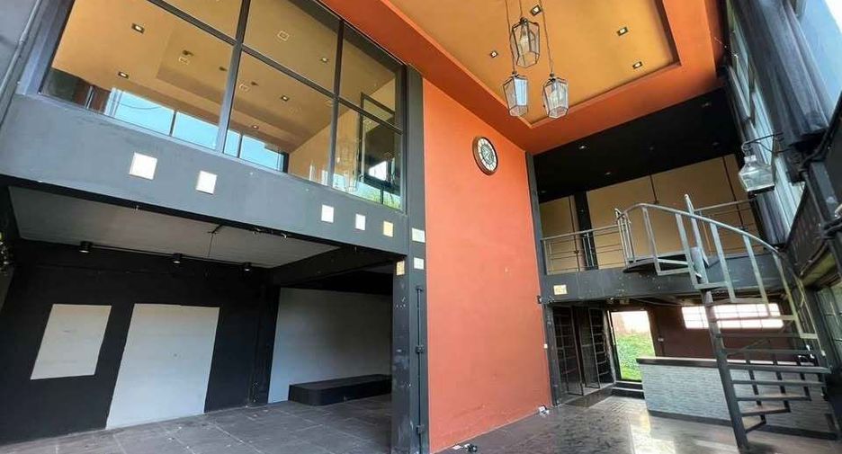 For sale and for rent 4 bedrooms townhouse in Mueang Phuket, Phuket