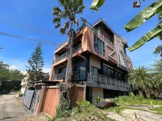 For sale and for rent 4 bedrooms townhouse in Mueang Phuket, Phuket