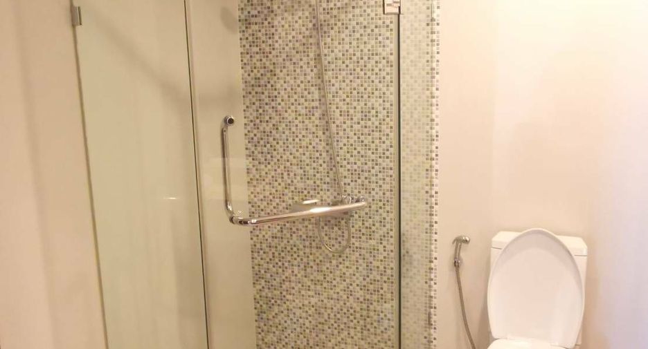 Wohnung zur Miete mit 2 Zimmer in Pathum Wan, Bangkok