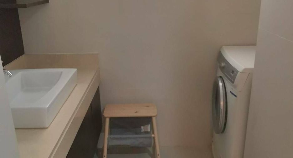 Wohnung zur Miete mit 2 Zimmer in Pathum Wan, Bangkok