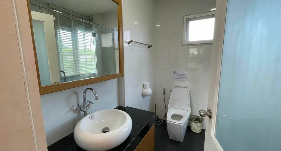 For rent 2 bedrooms townhouse in Mueang Phuket, Phuket