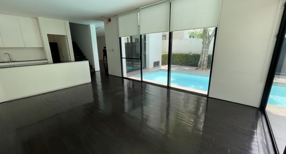 Casa en alquiler de 4 habitaciones en Watthana, Bangkok