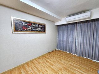 For sale 1 bed condo in Phaya Thai, Bangkok