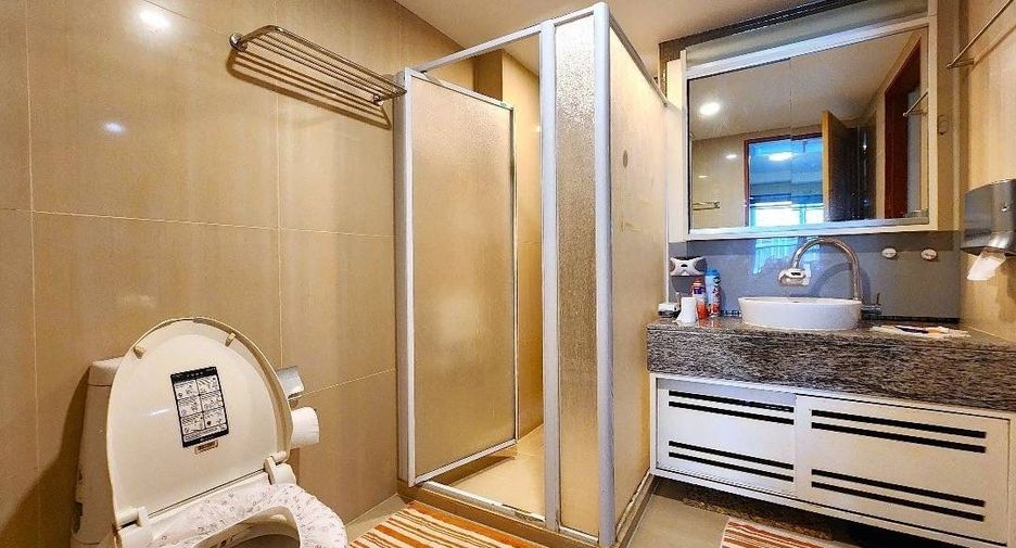 For sale 1 bed condo in Phaya Thai, Bangkok