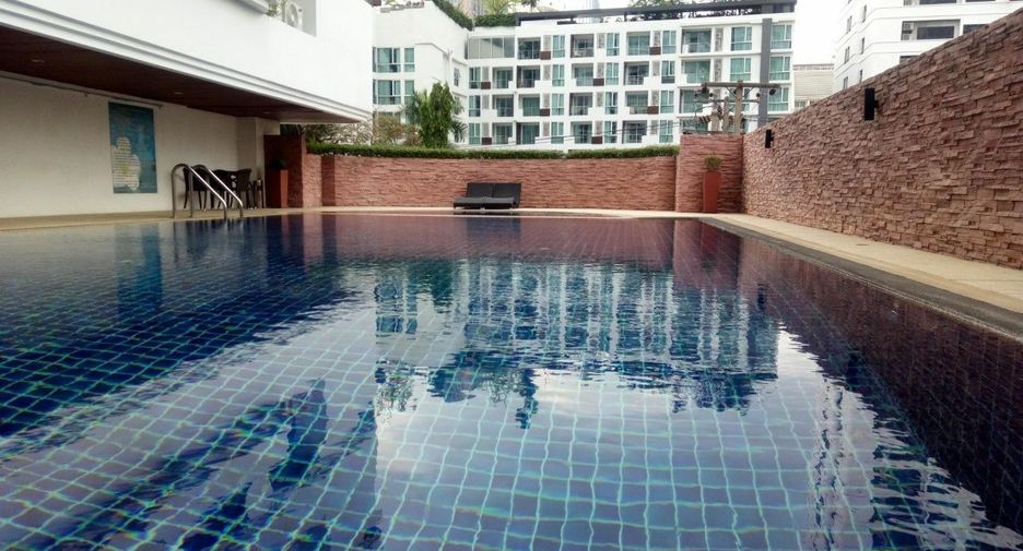 For rent 1 bed condo in Watthana, Bangkok