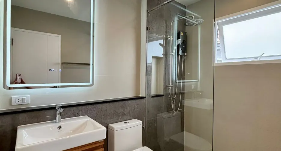 ขาย และ ให้เช่า 3 ห้องนอน บ้านเดี่ยว ใน เมืองภูเก็ต, ภูเก็ต