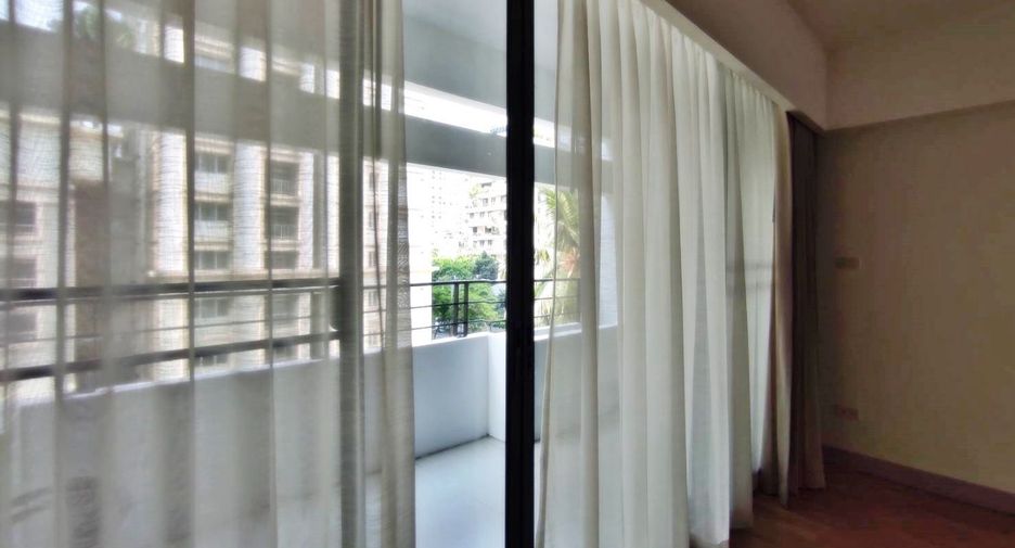 Apartment zur Miete mit 3 Zimmer in Watthana, Bangkok