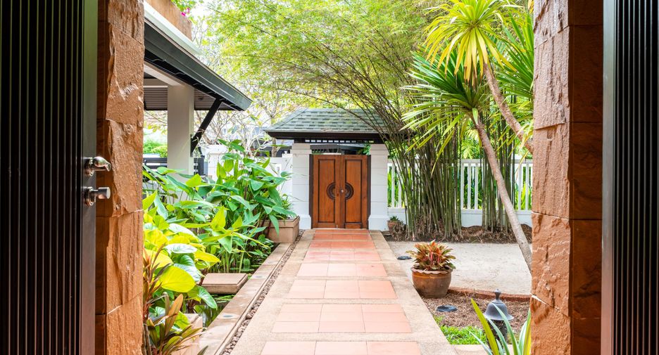 À louer 4 chambres villa à Thalang, Phuket