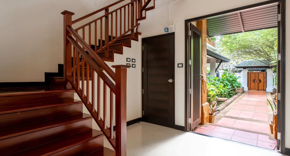 À louer 4 chambres villa à Thalang, Phuket