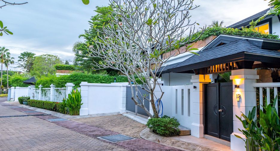 À louer 4 chambres villa à Thalang, Phuket