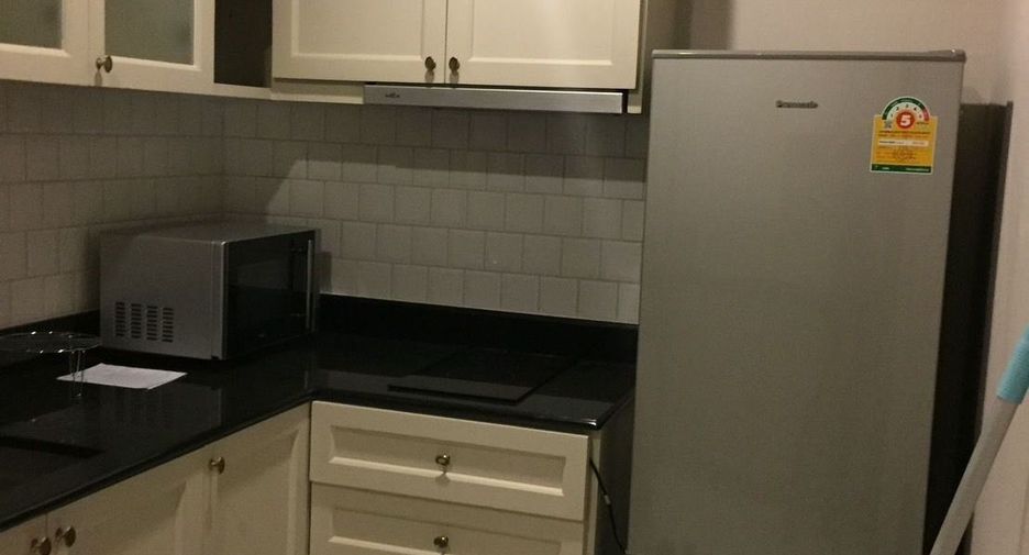 For sale 1 bed condo in Pathum Wan, Bangkok