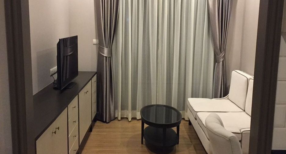 For sale 1 bed condo in Pathum Wan, Bangkok