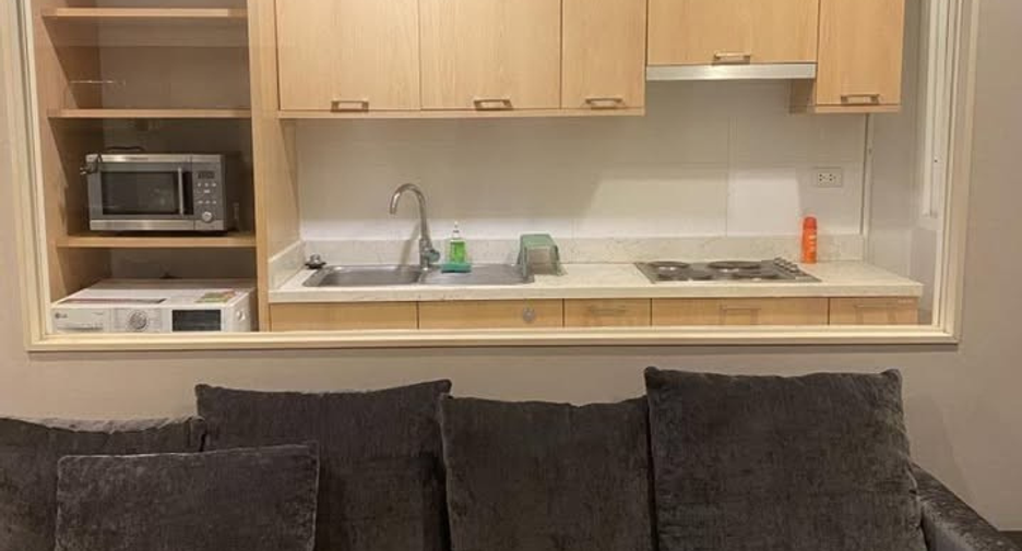 For rent 2 bedrooms condo in Watthana, Bangkok