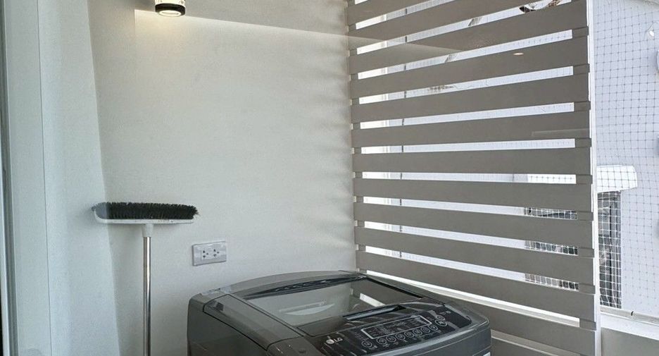 For rent studio condo in Huai Khwang, Bangkok
