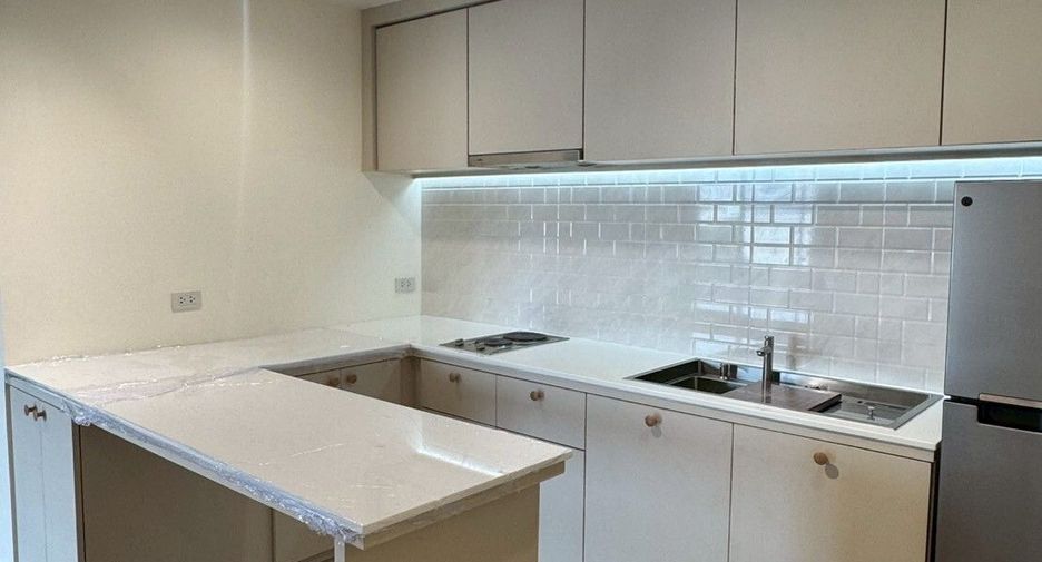 For rent studio condo in Huai Khwang, Bangkok