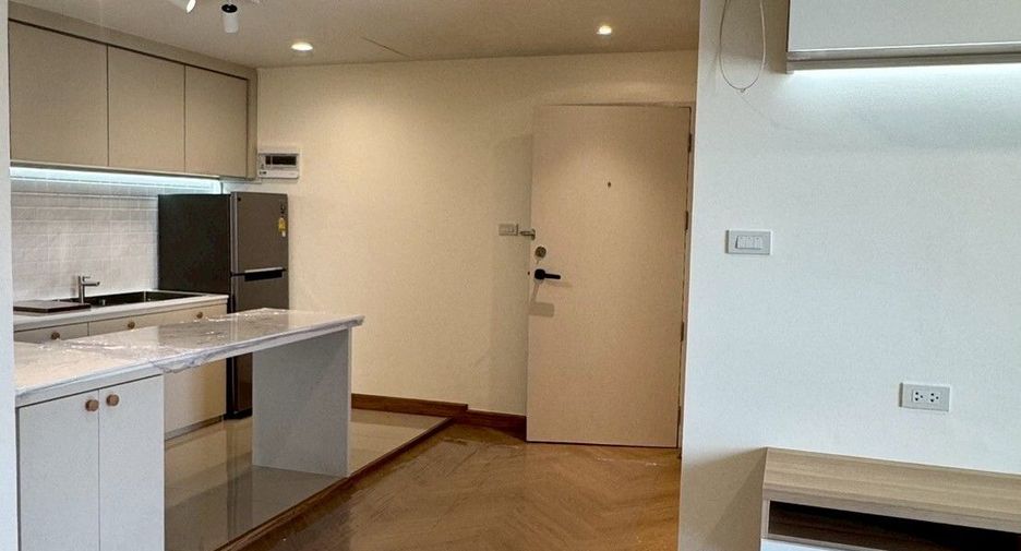 For rent studio condo in Huai Khwang, Bangkok