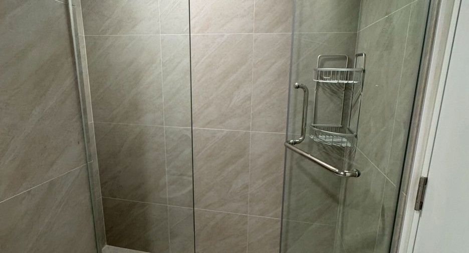 For rent studio condo in Huai Khwang, Bangkok