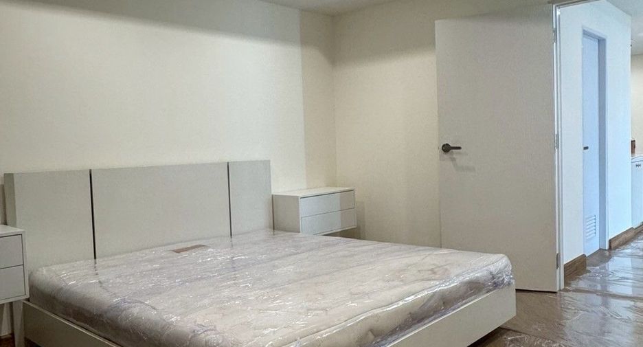 For rent studio condo in Huai Khwang, Bangkok
