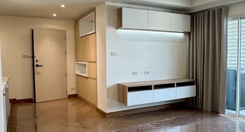 For rent studio condo in Huai Khwang, Bangkok