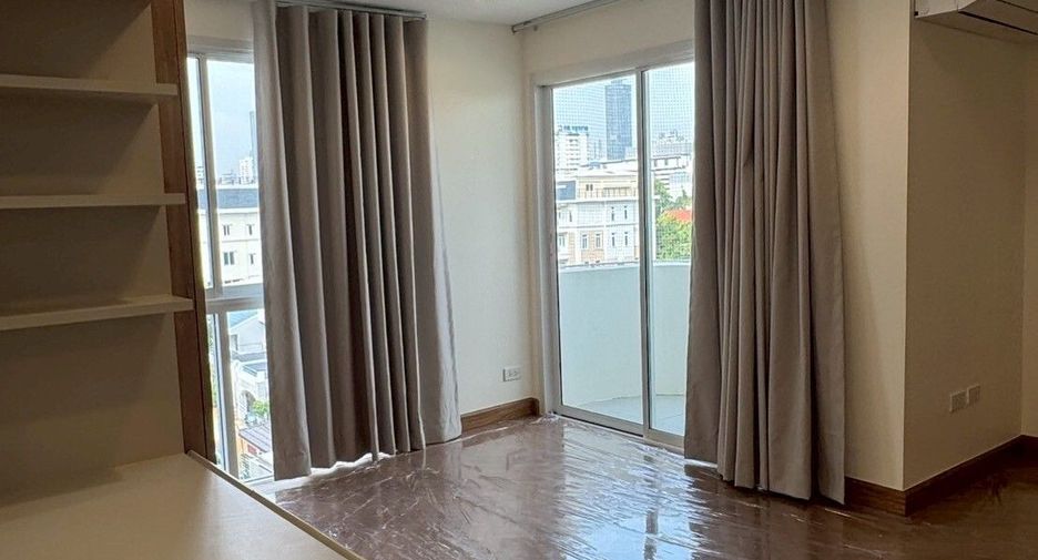 For rent studio condo in Huai Khwang, Bangkok