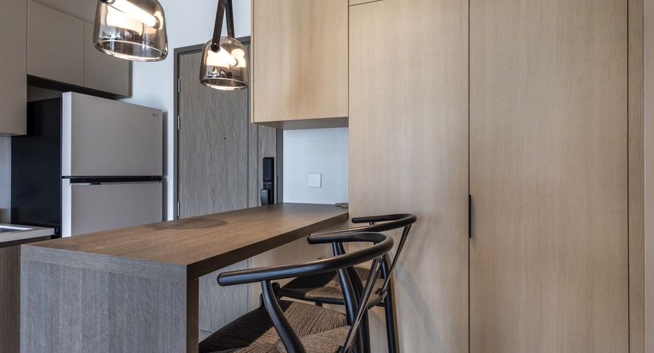 For rent 1 bed condo in Watthana, Bangkok