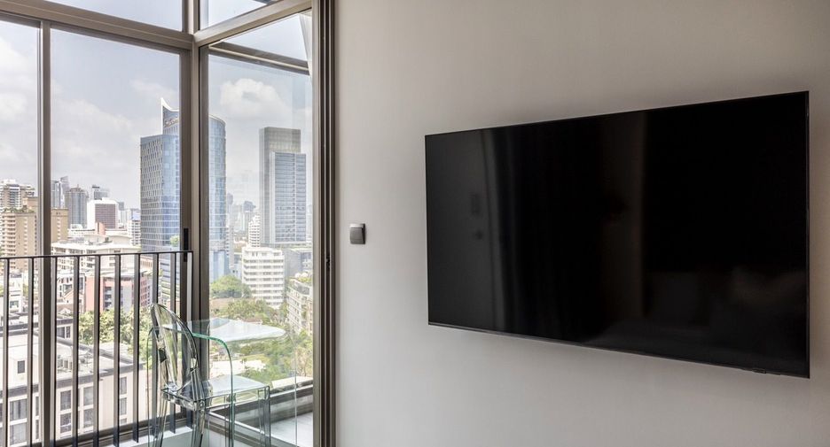 For rent 1 bed condo in Watthana, Bangkok