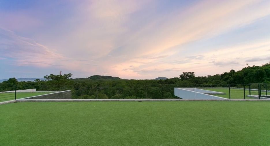 For sale 4 bedrooms villa in Thalang, Phuket