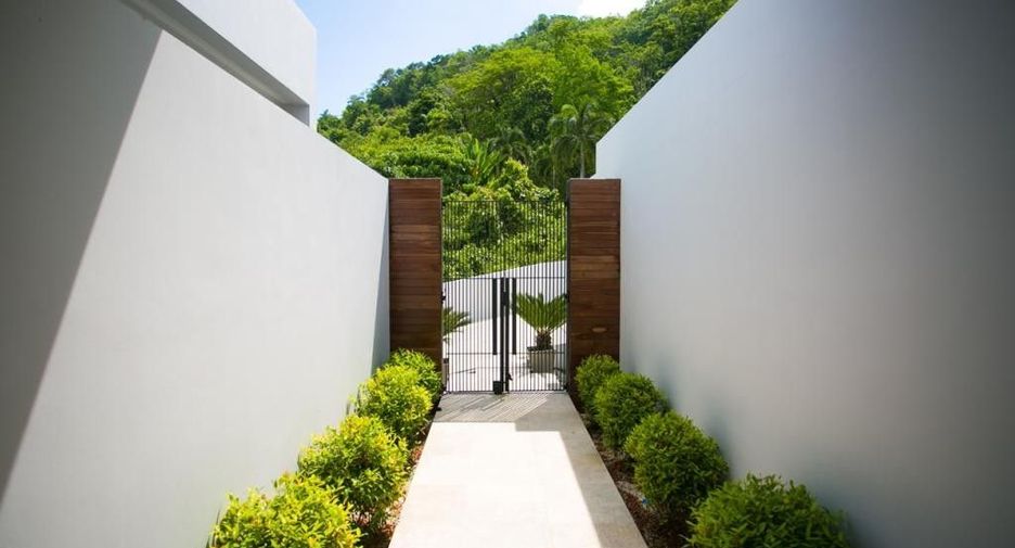 For sale 4 bedrooms villa in Thalang, Phuket