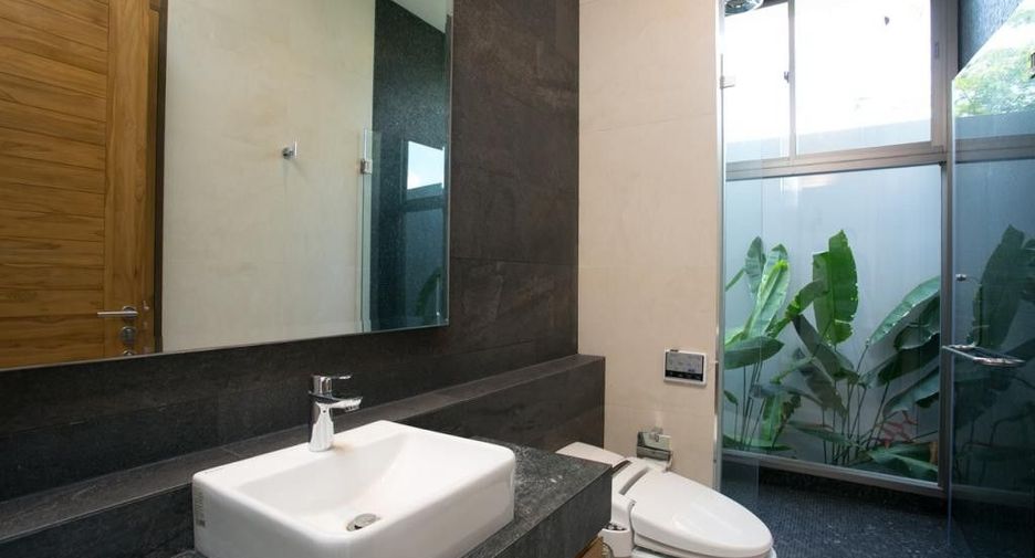 For sale 4 bedrooms villa in Thalang, Phuket
