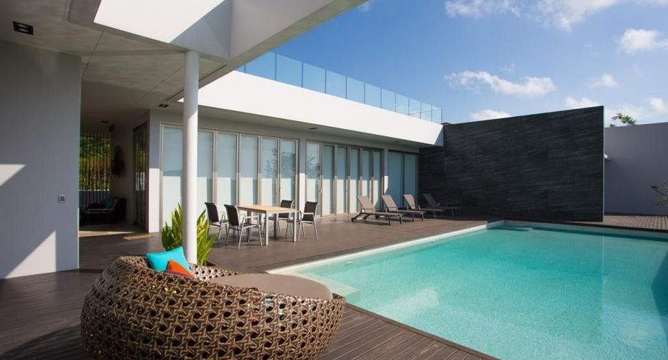For sale 4 bedrooms villa in Thalang, Phuket