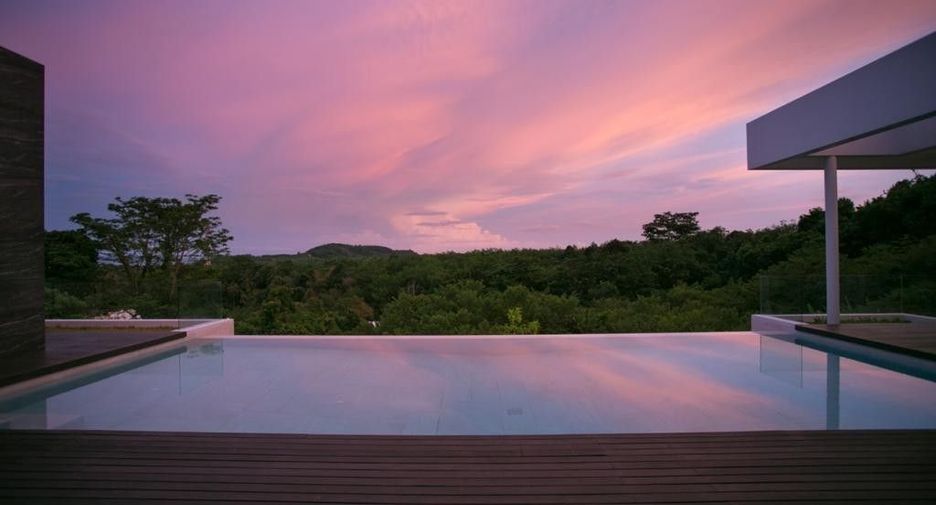 For sale 4 bedrooms villa in Thalang, Phuket